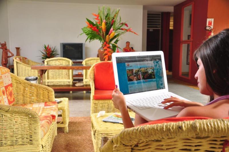 Ilha Praia Hotel Камосим Екстериор снимка