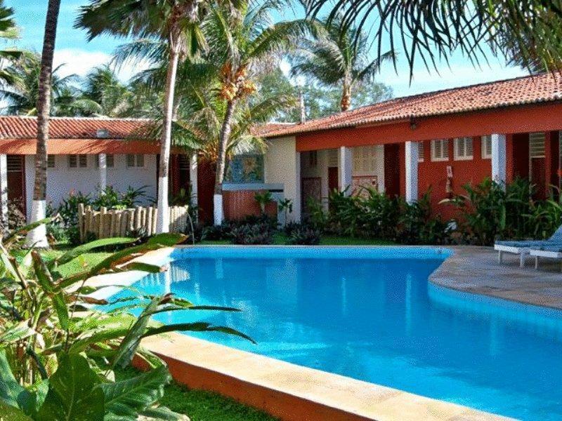 Ilha Praia Hotel Камосим Екстериор снимка