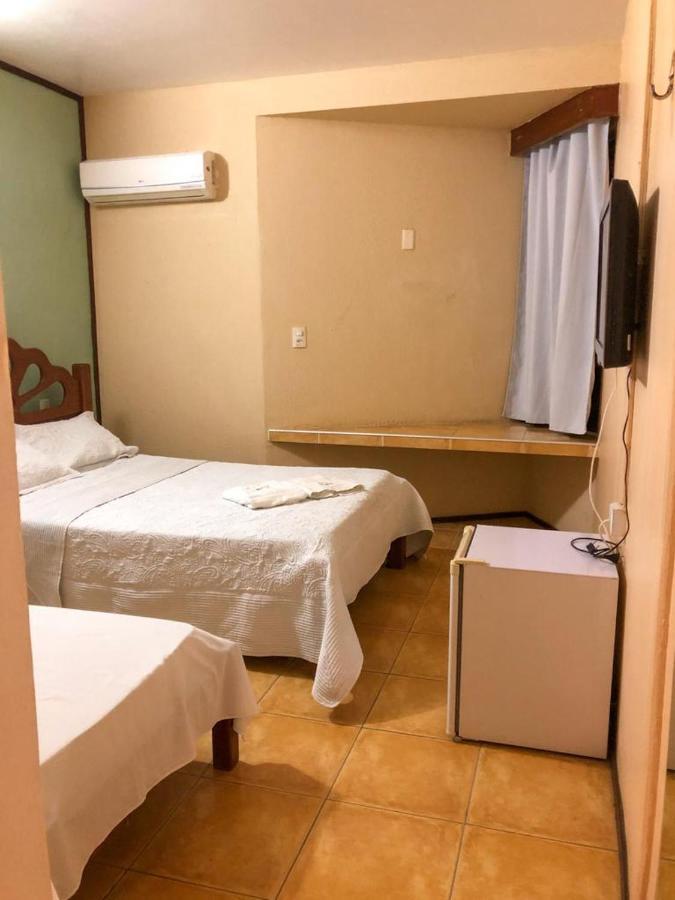 Ilha Praia Hotel Камосим Екстериор снимка